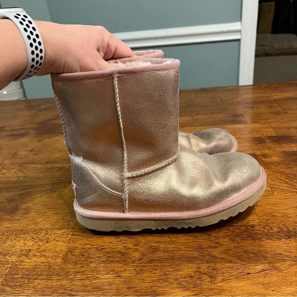 Ugg Pink Sparkle Classic boot size 4 girls - Picture 3 of 8